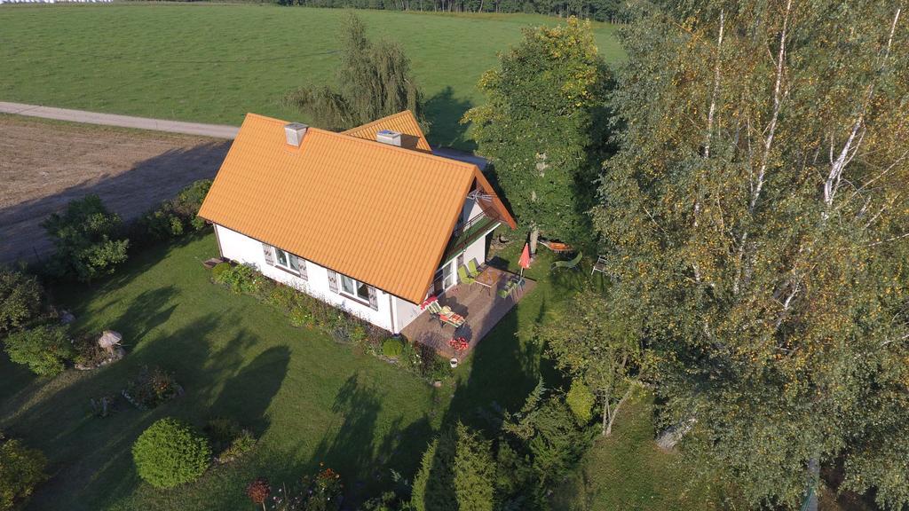 Domek Pod Klonami Na Mazurach Guty Eksteriør bilde